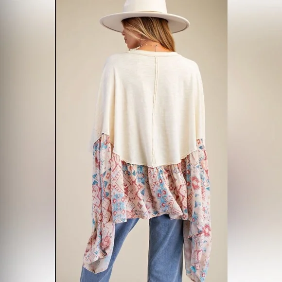 332 1 left 🎉EASEL MIXED PRINT LOVE PATCH WASHED TOP - Picture 3 of 5